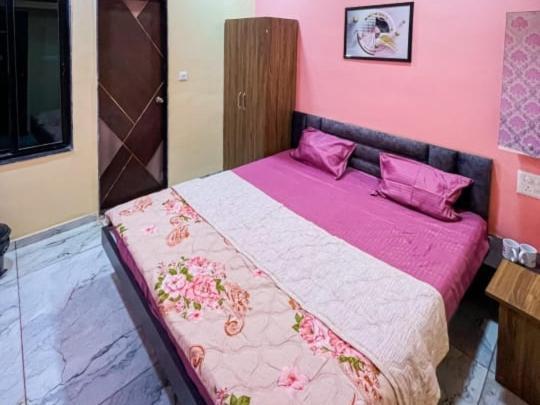 Jai Swaminarayan Delux Homestay Garudeshwar Bilik gambar