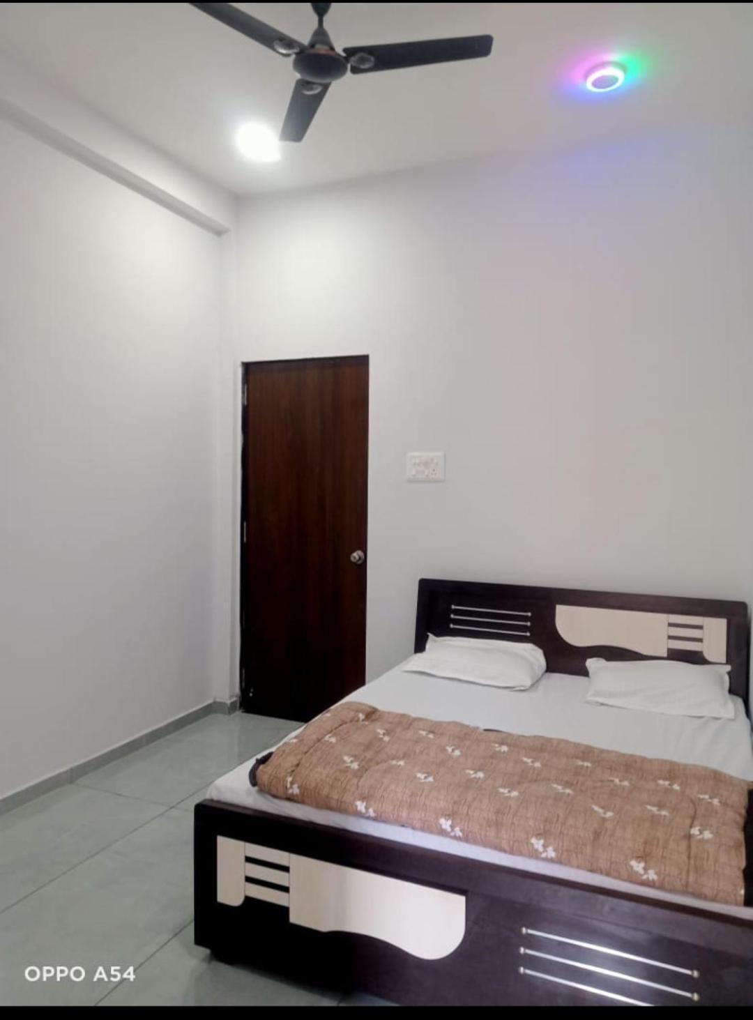 Jai Swaminarayan Delux Homestay Garudeshwar Luaran gambar